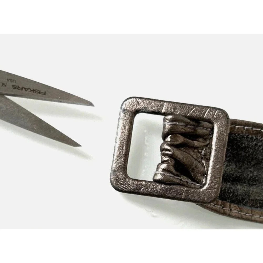 Astor vintage embossed
